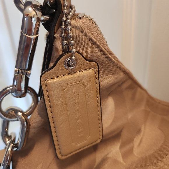 Coach Kristin Hobo Shoulder Bag/Cross body NWT - Picture 5 of 10